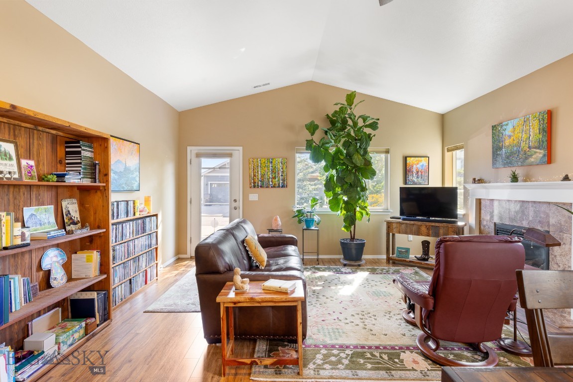 Bozeman, Montana 59718, United States, 3 Bedrooms Bedrooms, ,2 BathroomsBathrooms,Residential,Active,196075