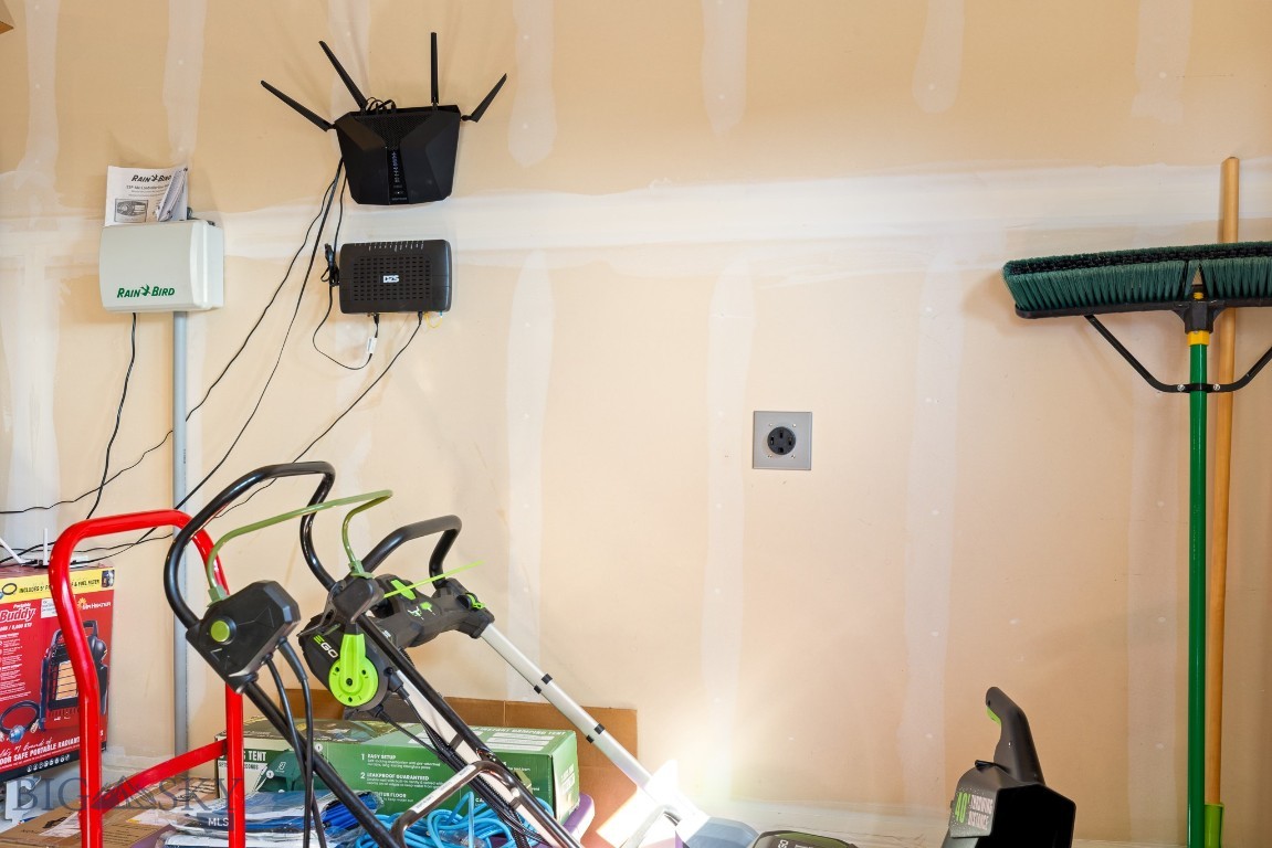 Bozeman, Montana 59718, United States, 3 Bedrooms Bedrooms, ,2 BathroomsBathrooms,Residential,Active,196075