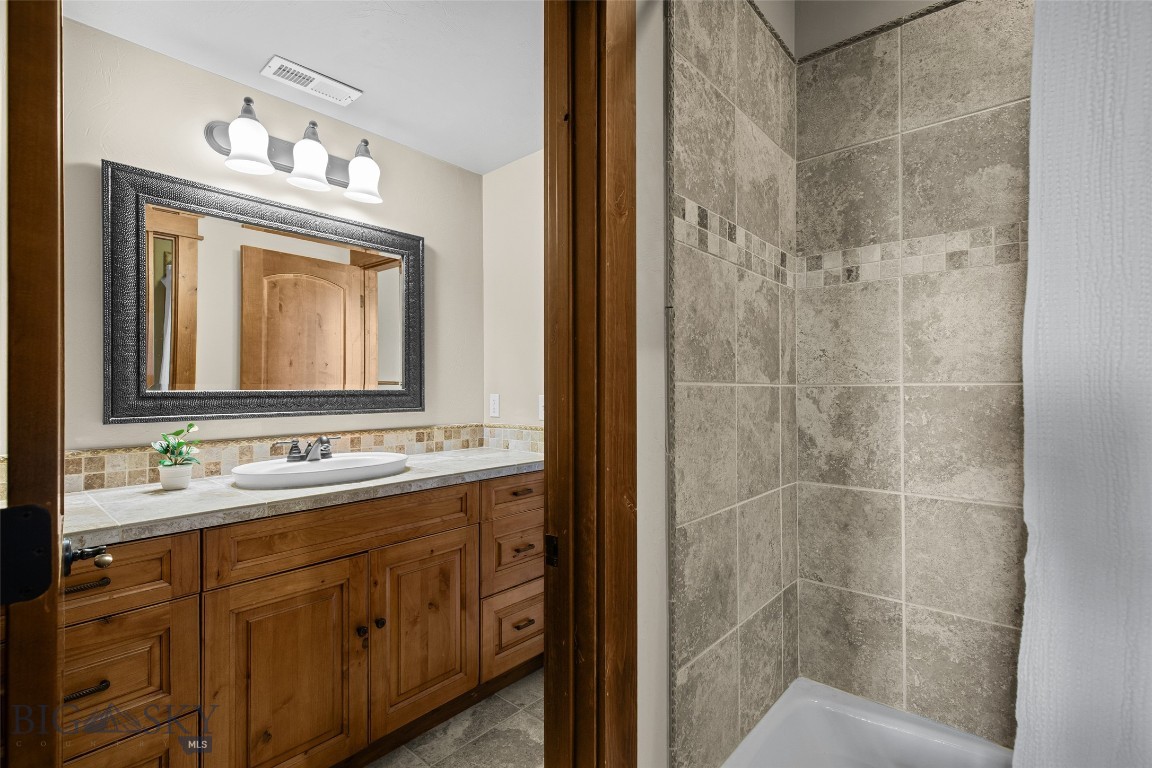 Spain Bridge Meadows - Residential