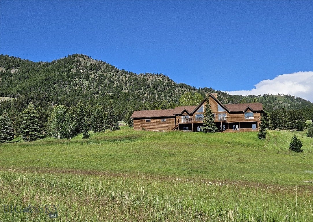 6008 Skyline Lane