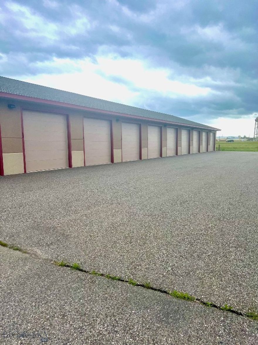 Convenient, single garage located at Bozeman Yellowstone Int'l Airport.  Great for frequent travelers or second home owners.  Keyless entry, 12x24 unit with 9x9 garage doors.  This is an un-heated unit.
