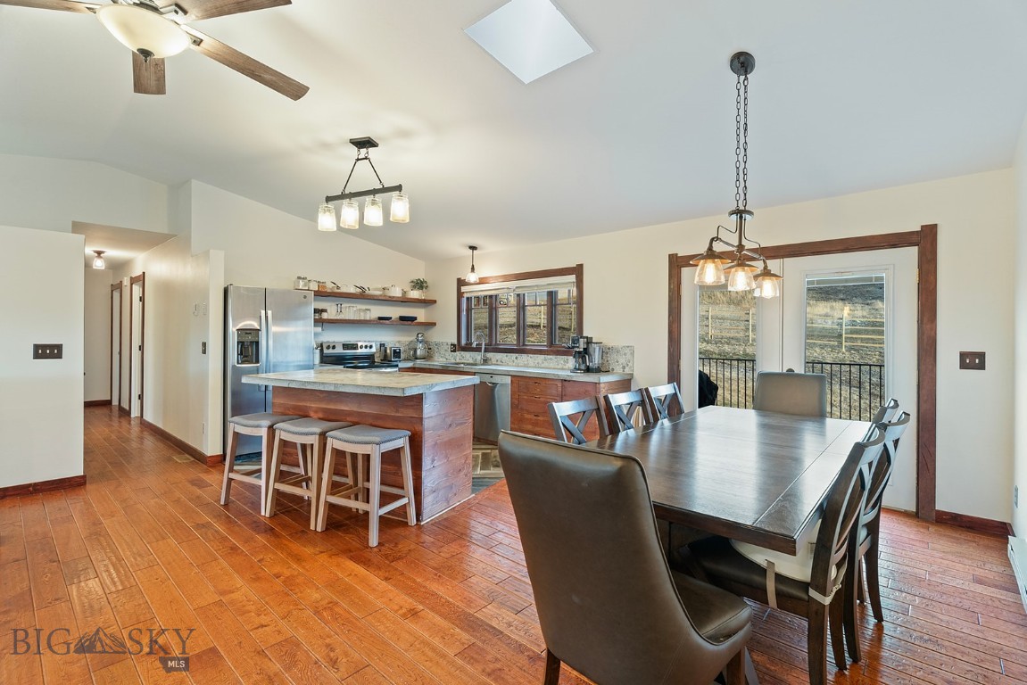 16 Grassy Mountain Road