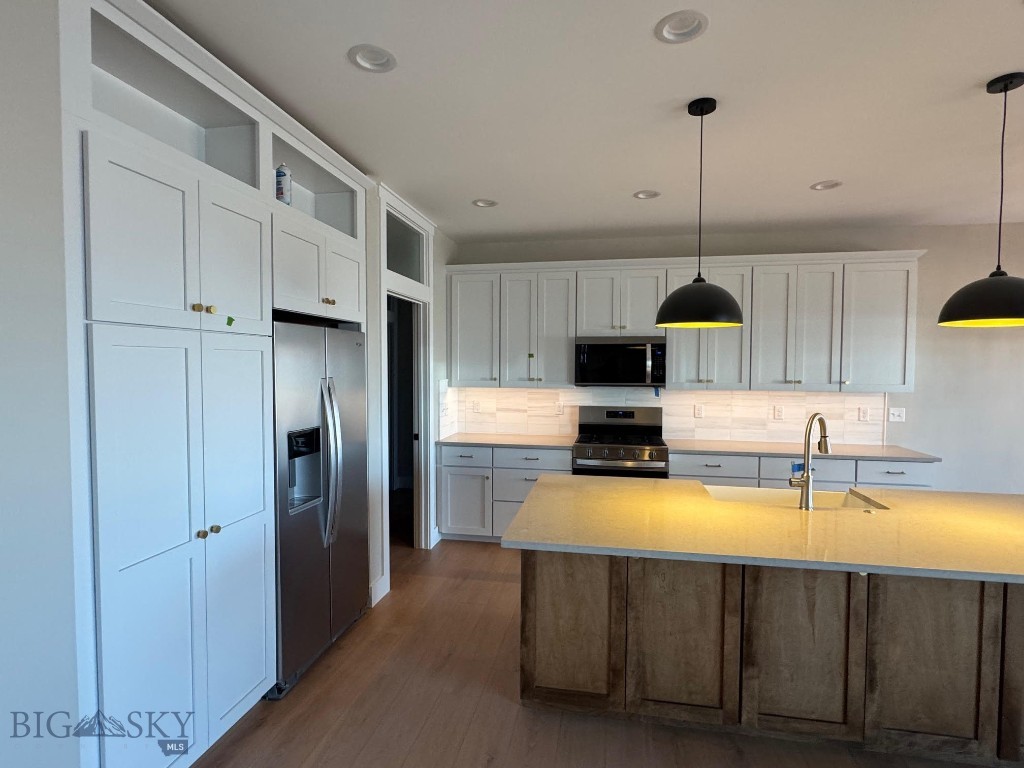 Manhattan Meadows - Residential