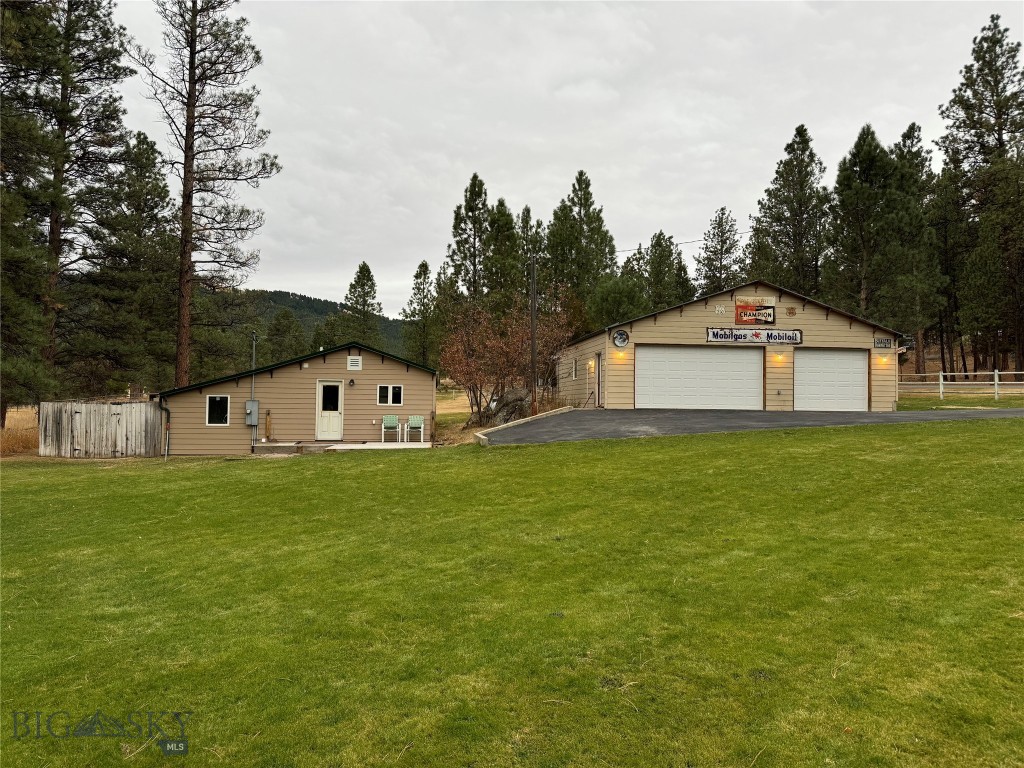 1561/1563 Colorado Gulch Drive