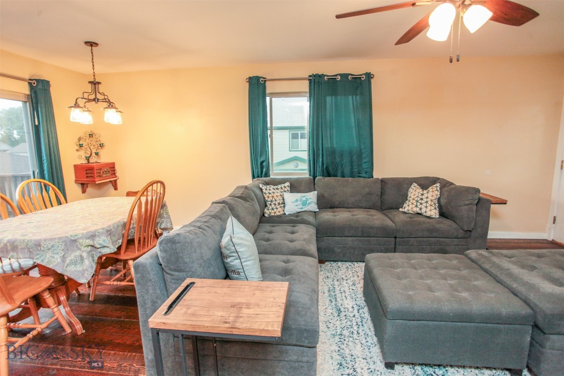 Belgrade, Montana 59714, United States, 3 Bedrooms Bedrooms, ,2 BathroomsBathrooms,Residential,Contingent,47538