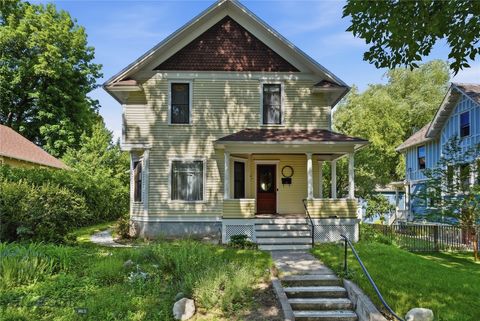 Photo of 809 S 3rd Avenue, Bozeman, MT 59715 (MLS # 412316)