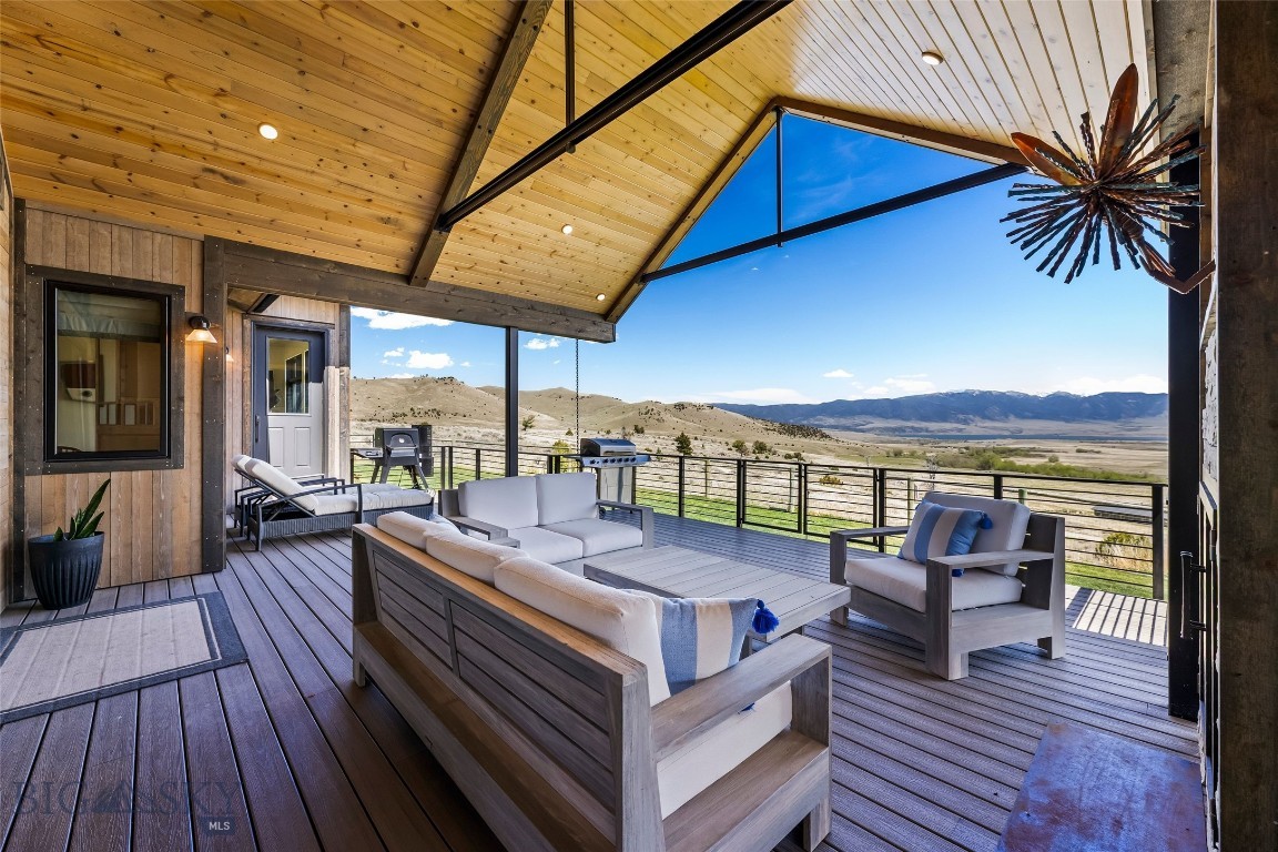 Stone Ridge Views - Residential