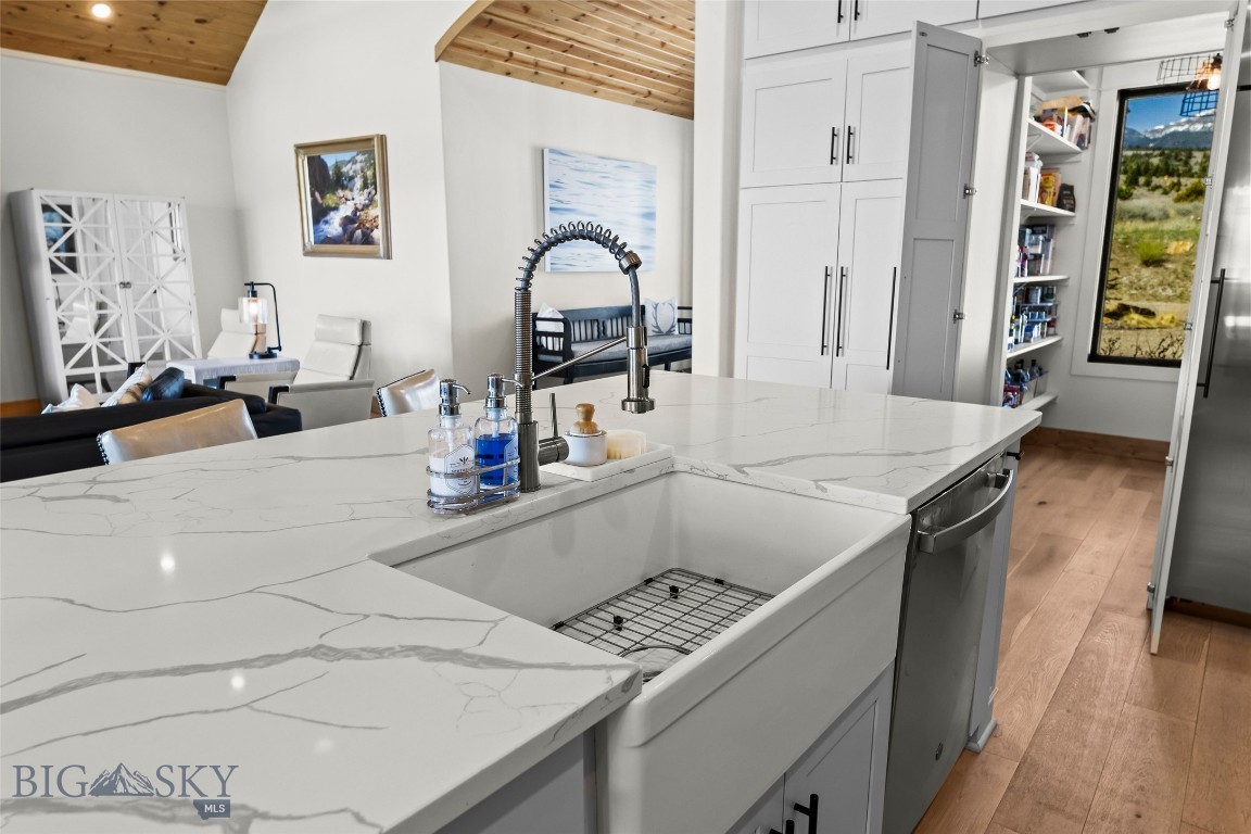 Stone Ridge Views - Residential