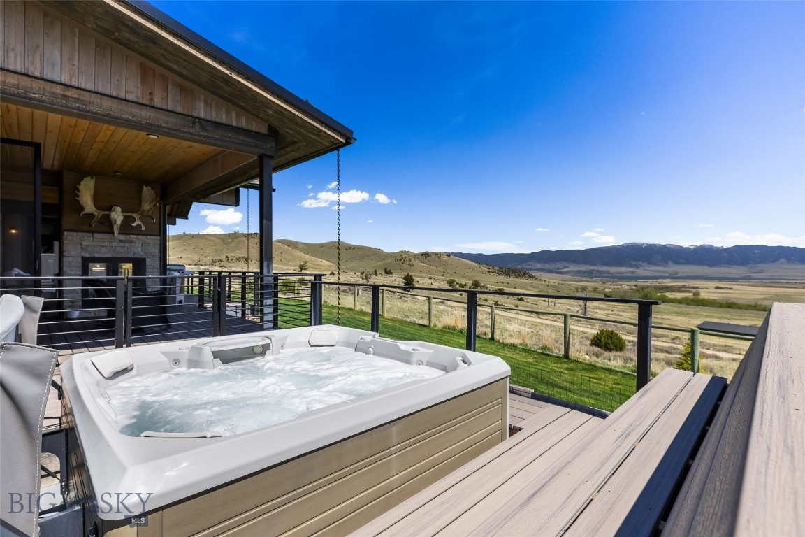 Stone Ridge Views - Residential