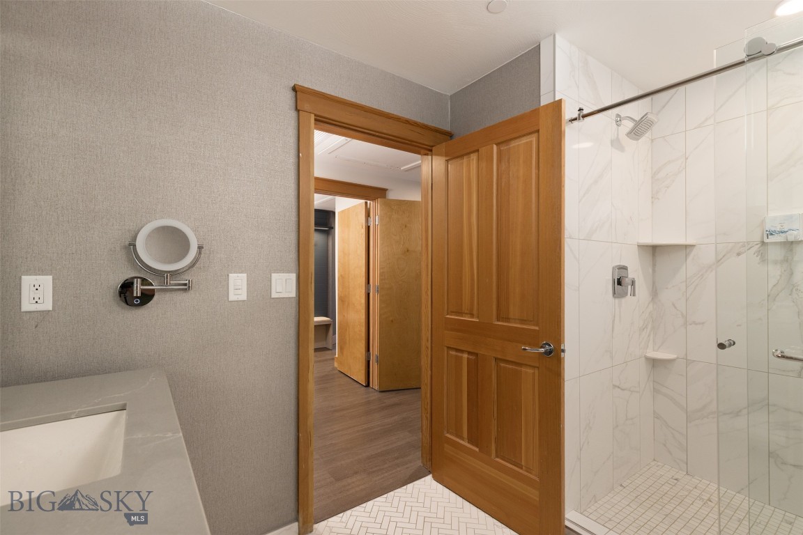Summit Hotel Condo - Residential