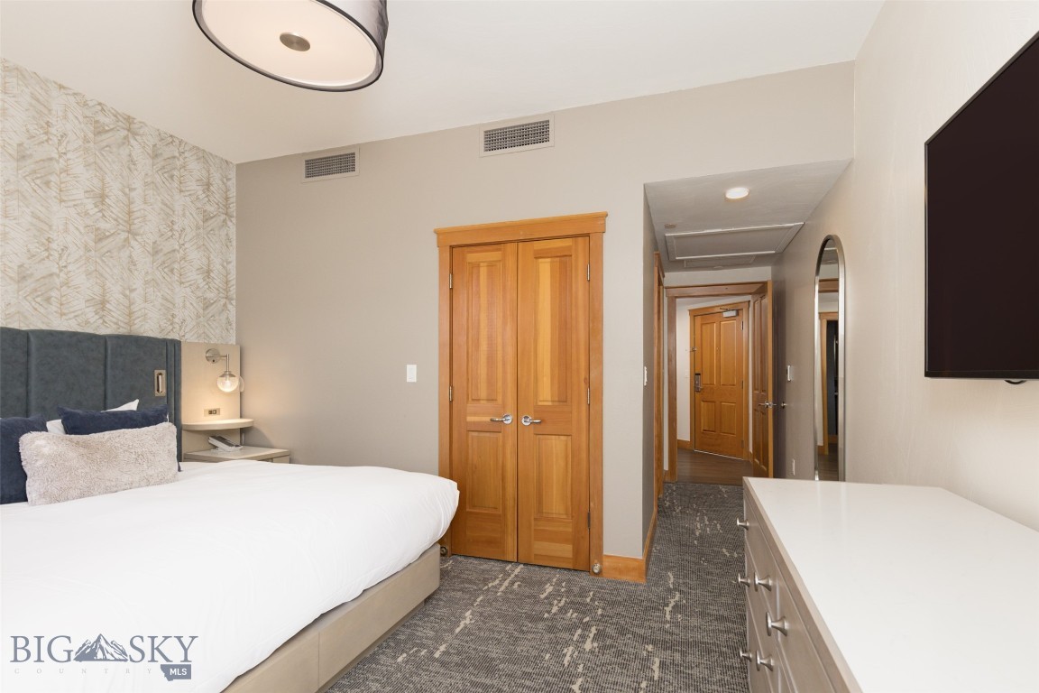 Summit Hotel Condo - Residential