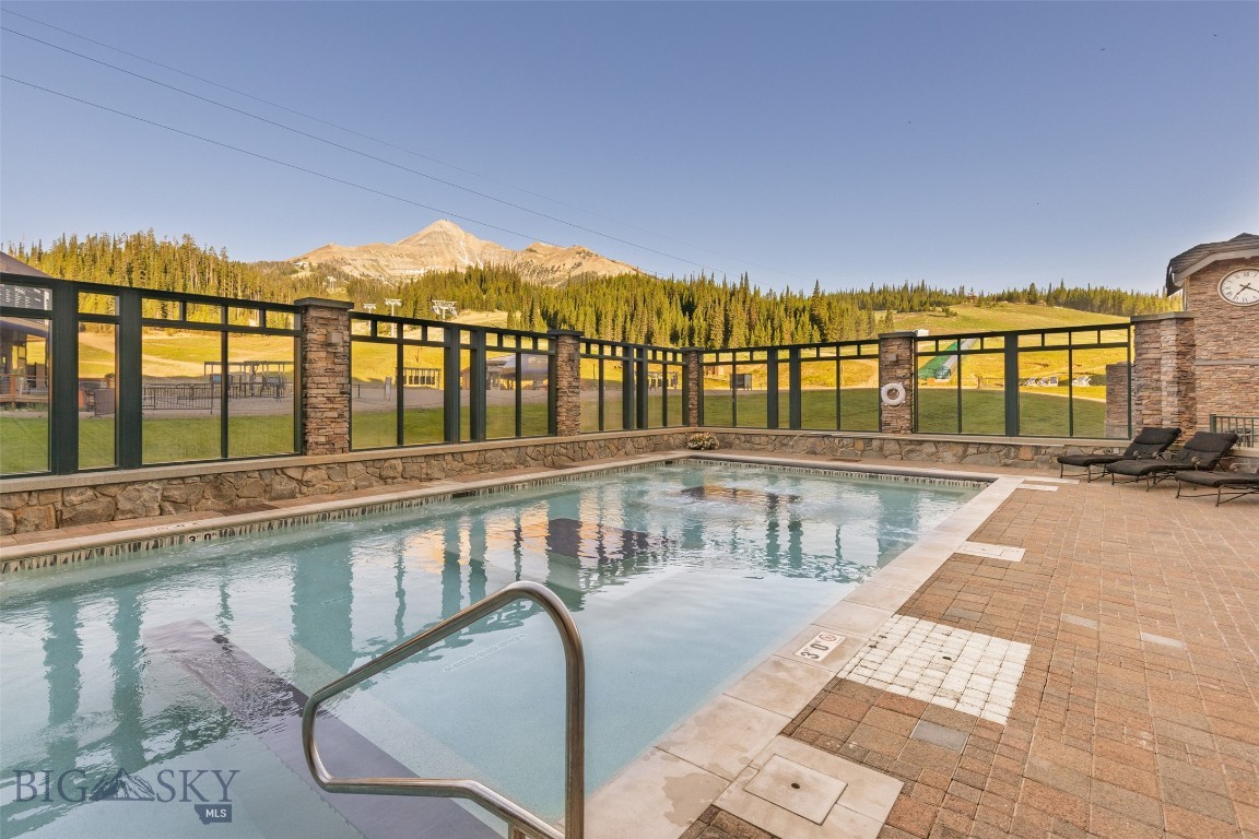 Summit Hotel Condo - Residential