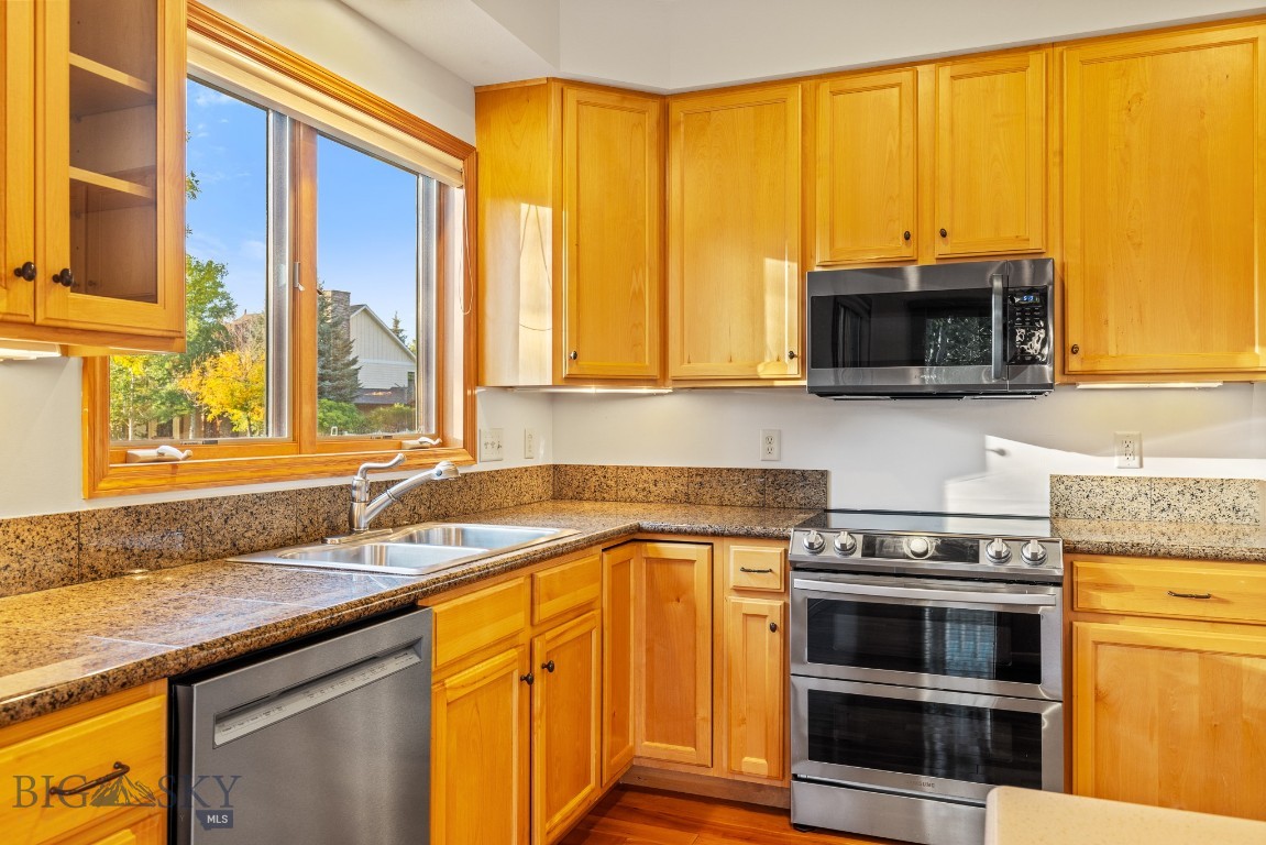 South Meadow Condos - Residential