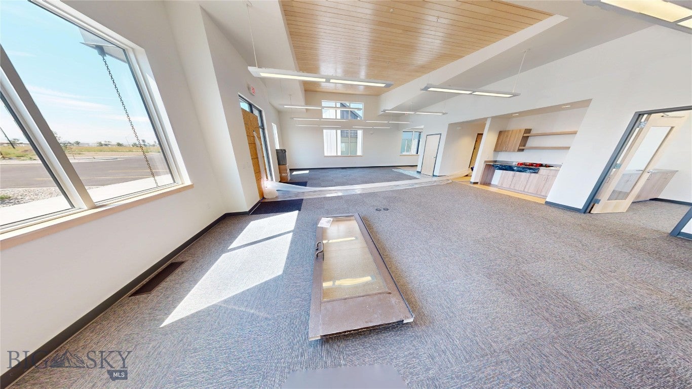 104 Wandering Way B