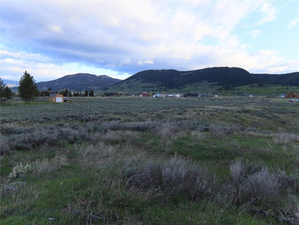 Grayling Arm Meadows - Land