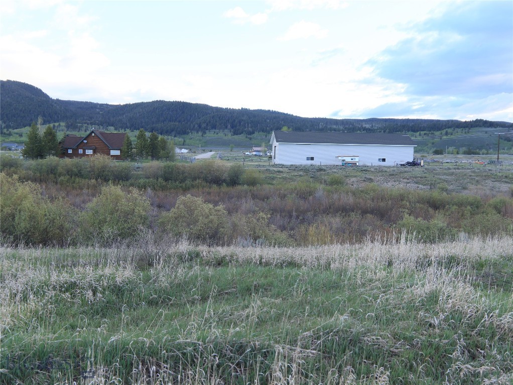 Grayling Arm Meadows - Land