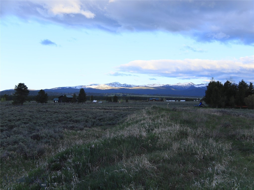 Grayling Arm Meadows - Land