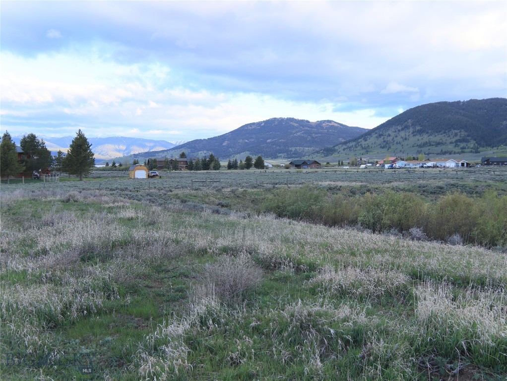 Grayling Arm Meadows - Land