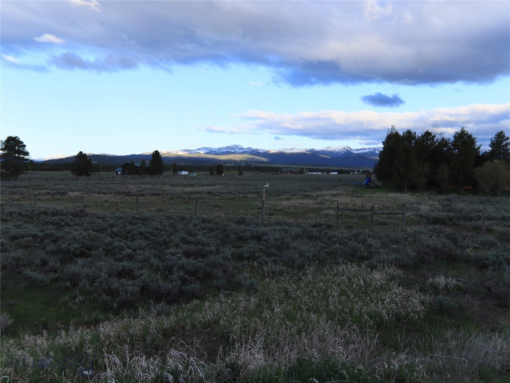 Grayling Arm Meadows - Land