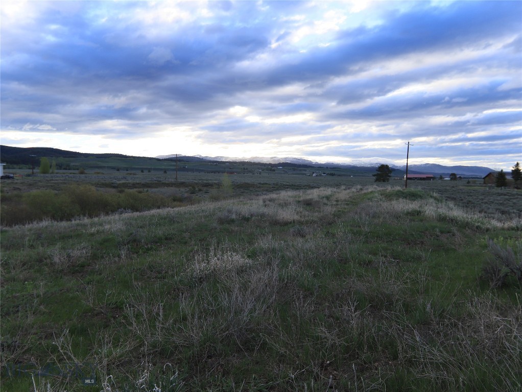 Grayling Arm Meadows - Land