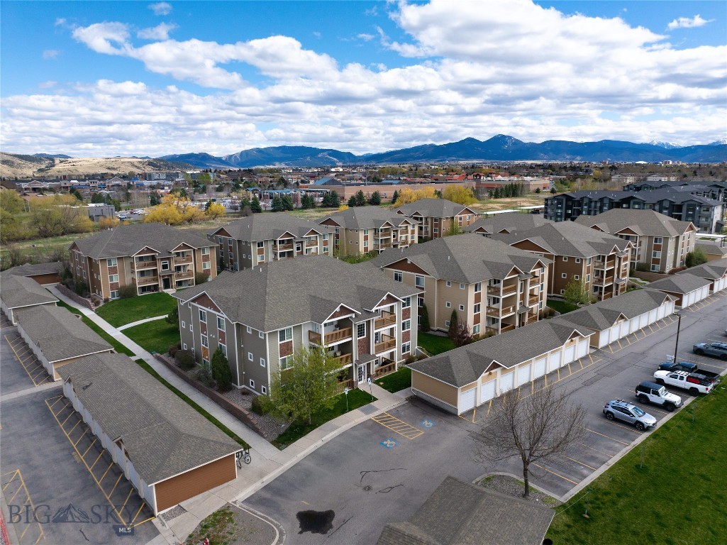 Baxter Springs Condo - Residential