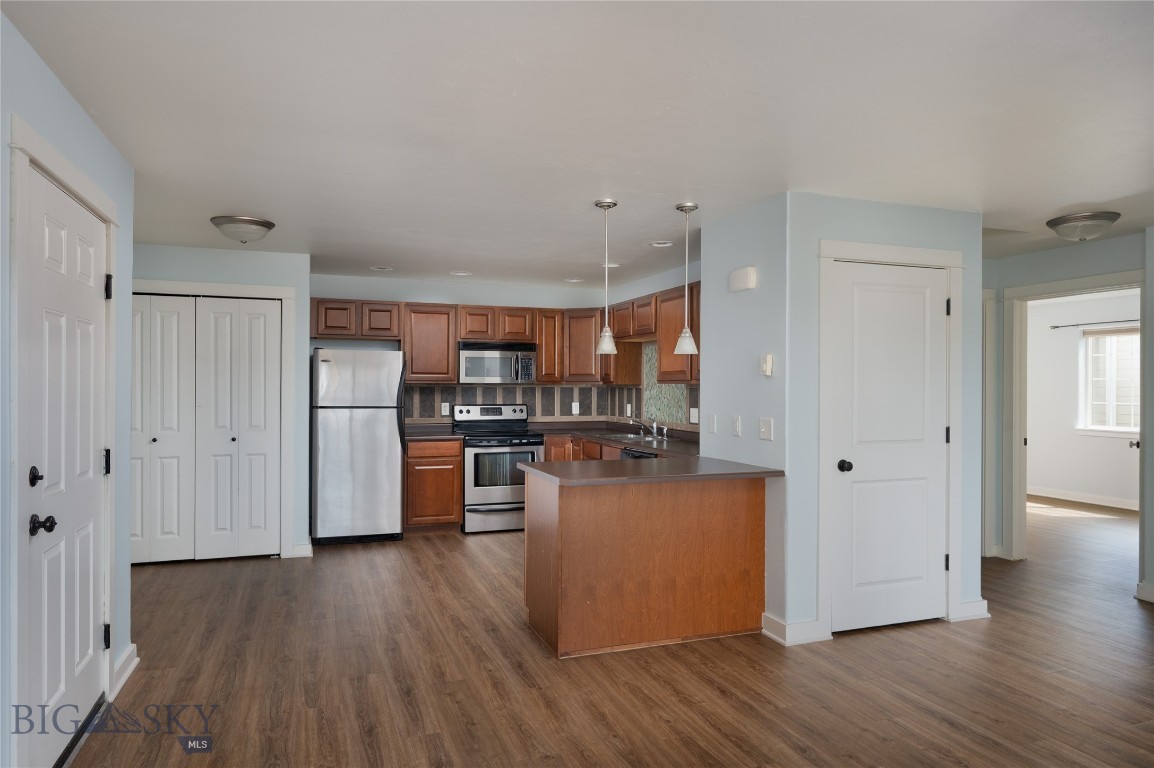 Baxter Springs Condo - Residential