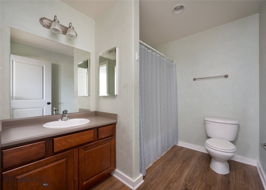 Baxter Springs Condo - Residential