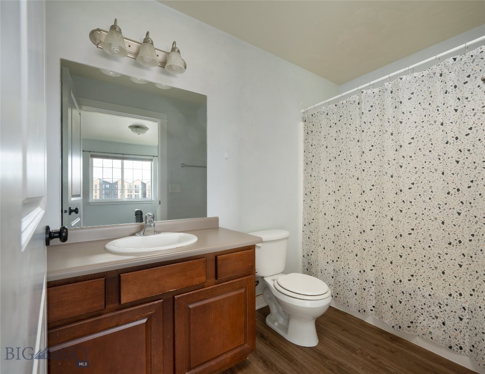 Baxter Springs Condo - Residential