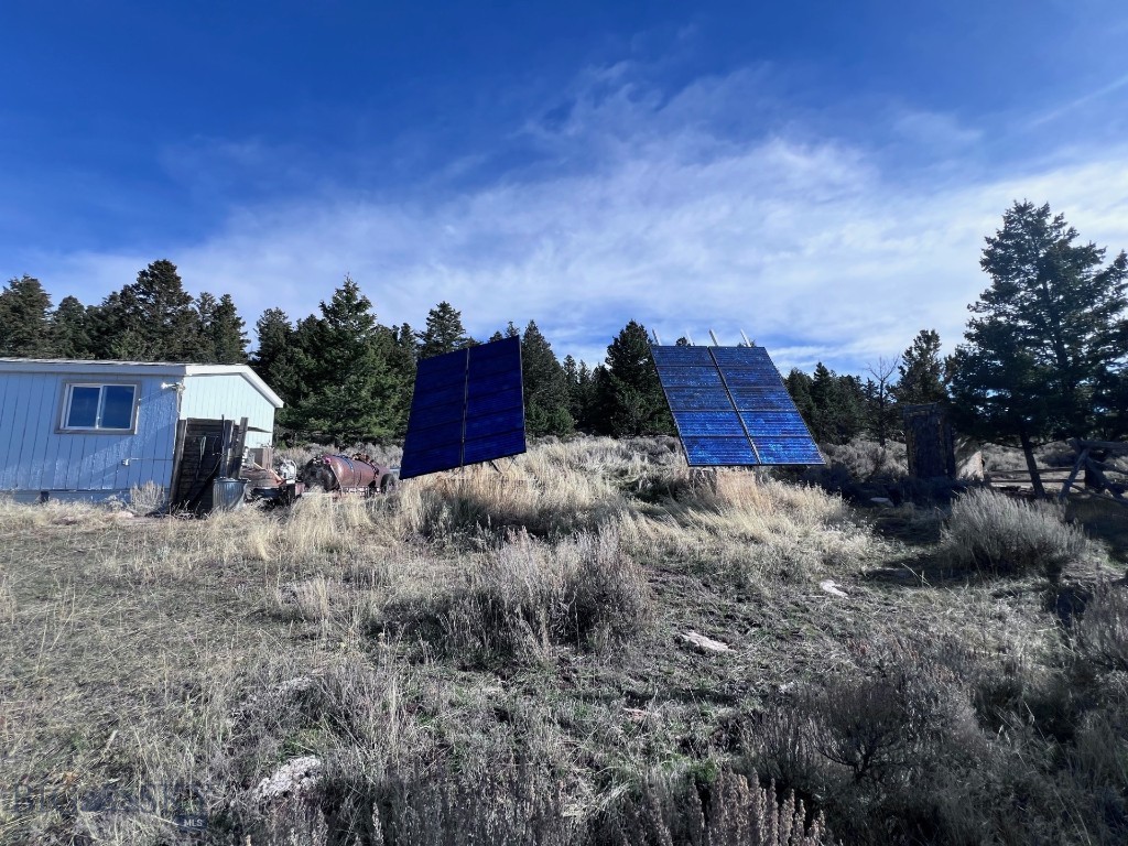 Yellowstone Basin Properties - Land