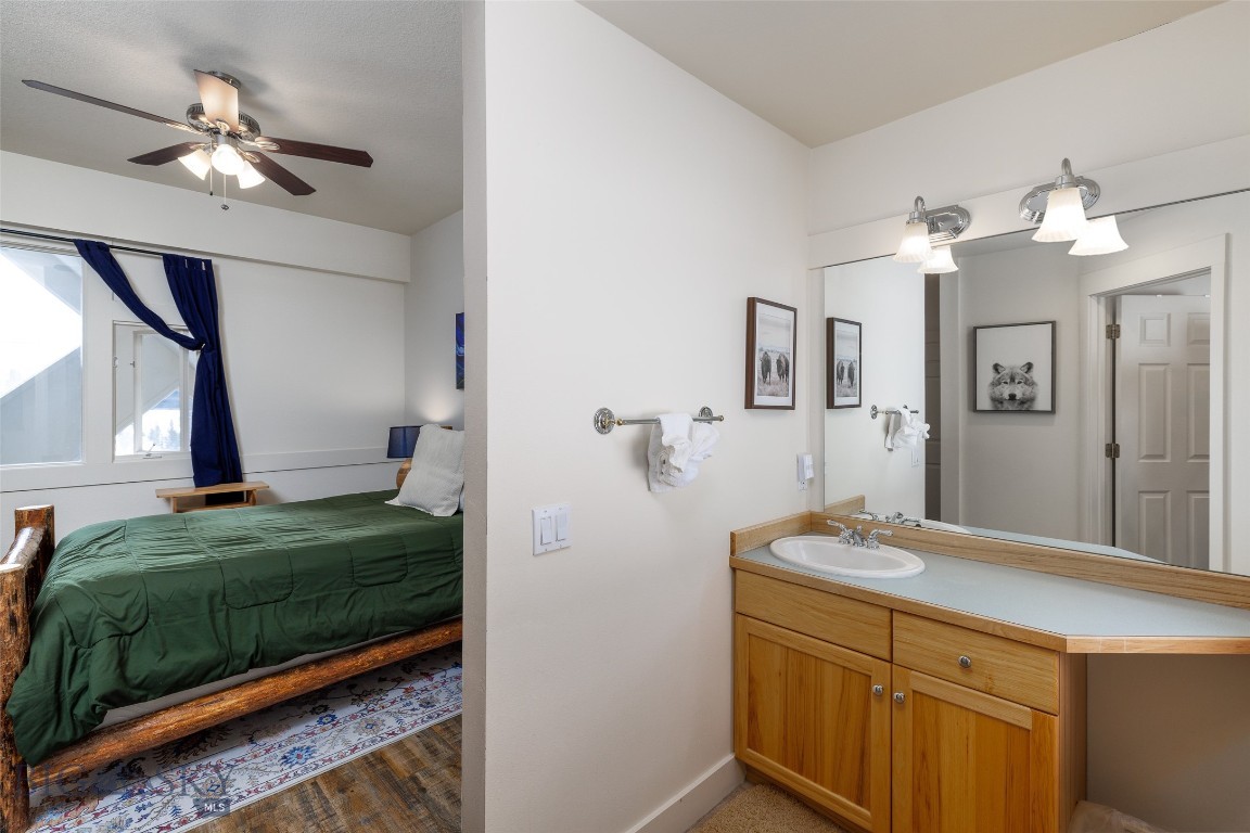 Saddle Ridge Townhomes - Residential