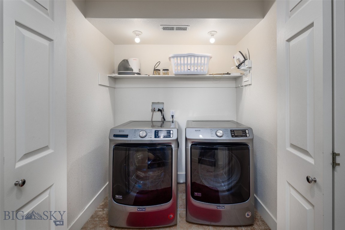 Saddle Ridge Townhomes - Residential