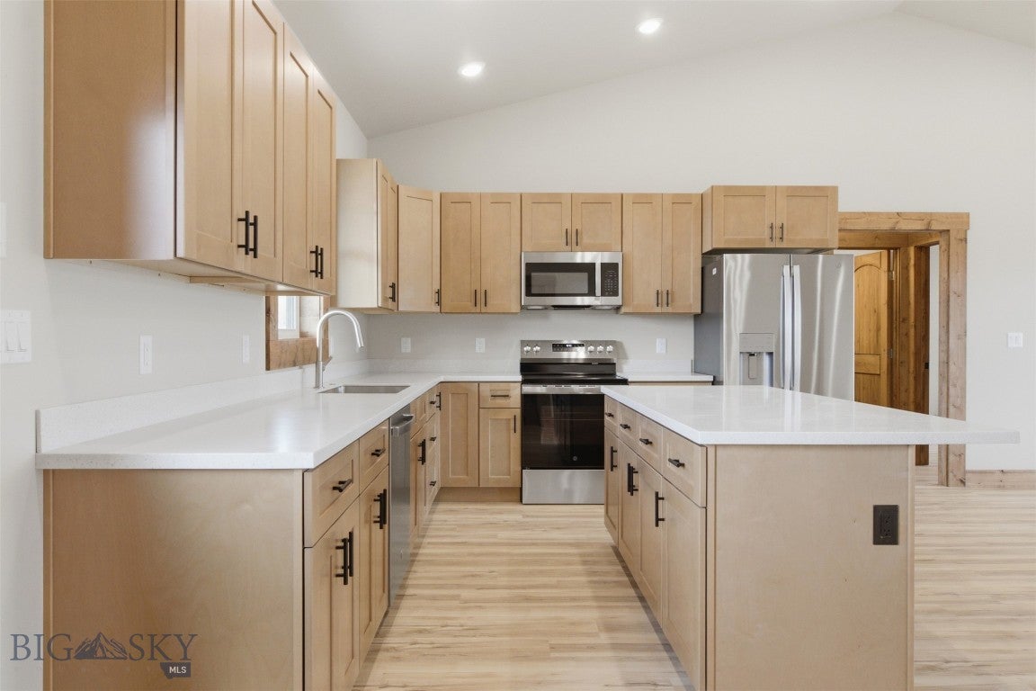 3 Doris Drive