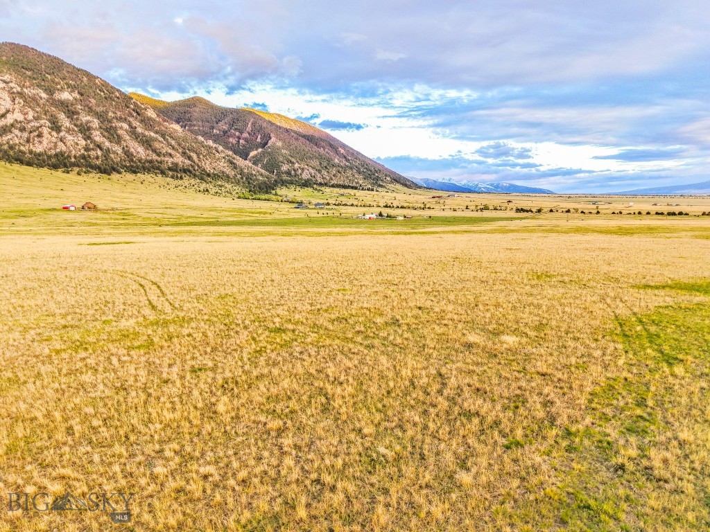 Mustang Ranches - Land
