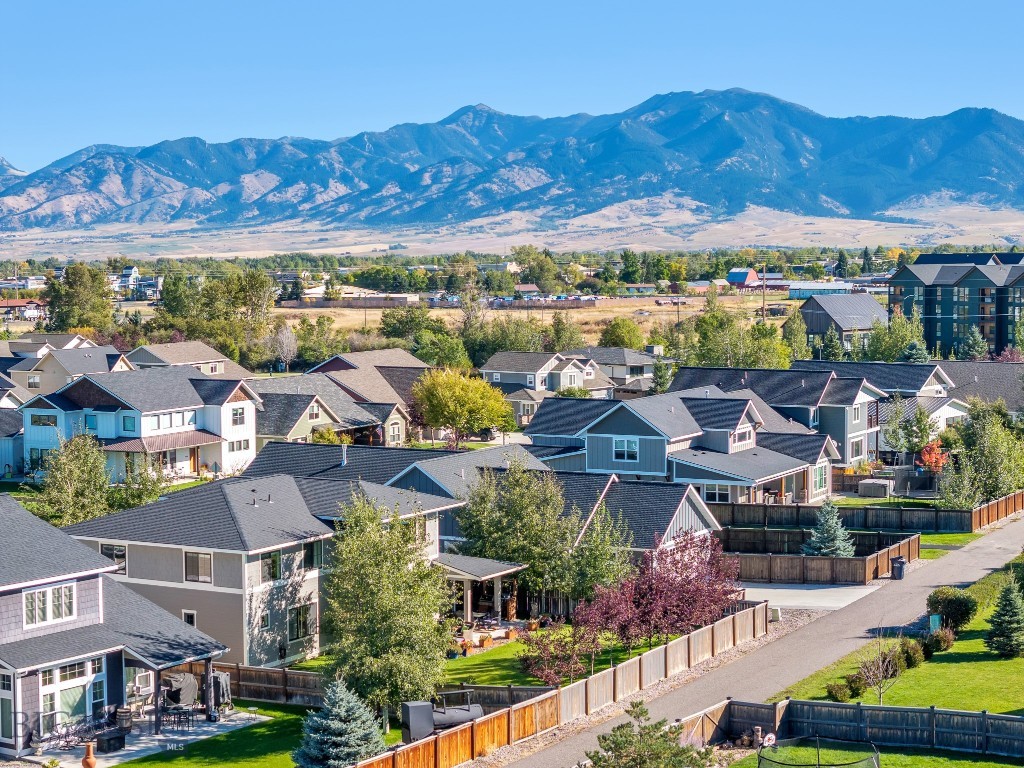 Bozeman, Montana 59718, United States, 3 Bedrooms Bedrooms, ,2 BathroomsBathrooms,Residential,Contingent,41897