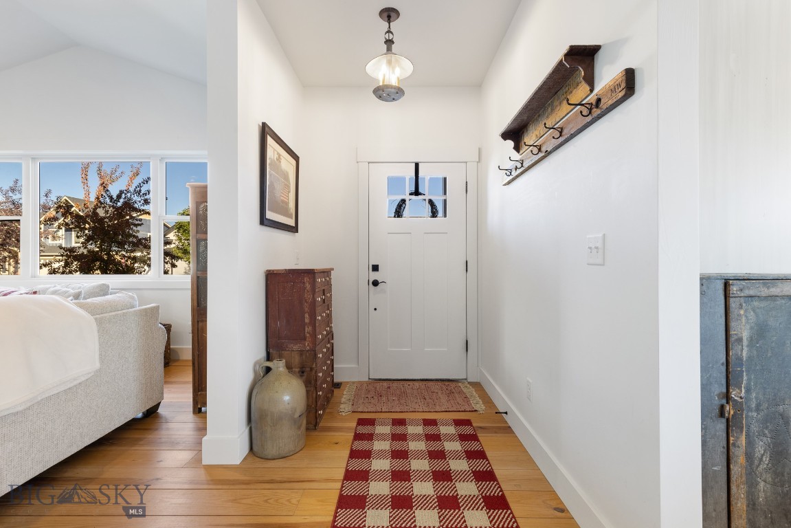 Bozeman, Montana 59718, United States, 3 Bedrooms Bedrooms, ,2 BathroomsBathrooms,Residential,Contingent,41897