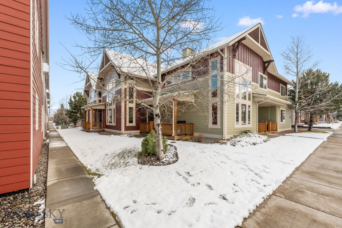 2272 Gallatin Green B