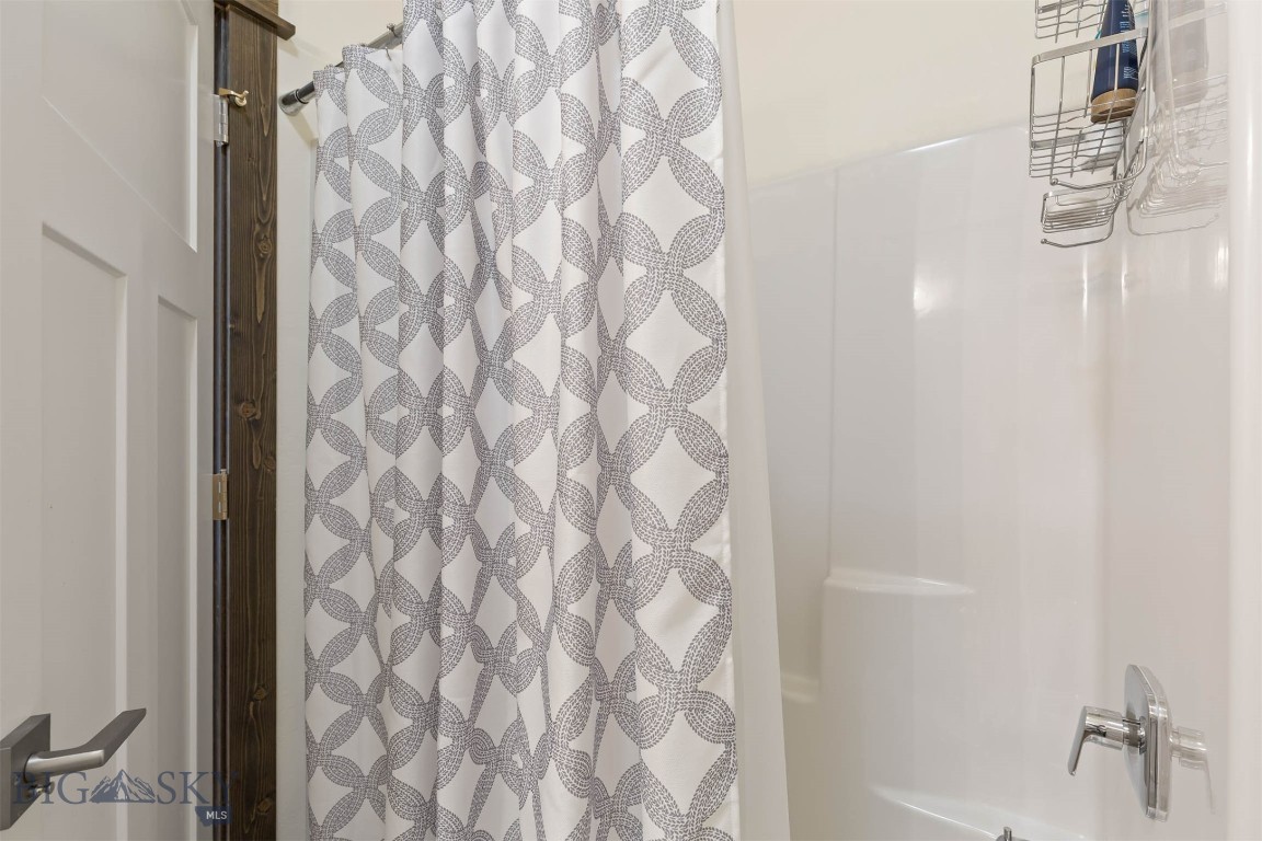 Middle Creek Parklands - Residential