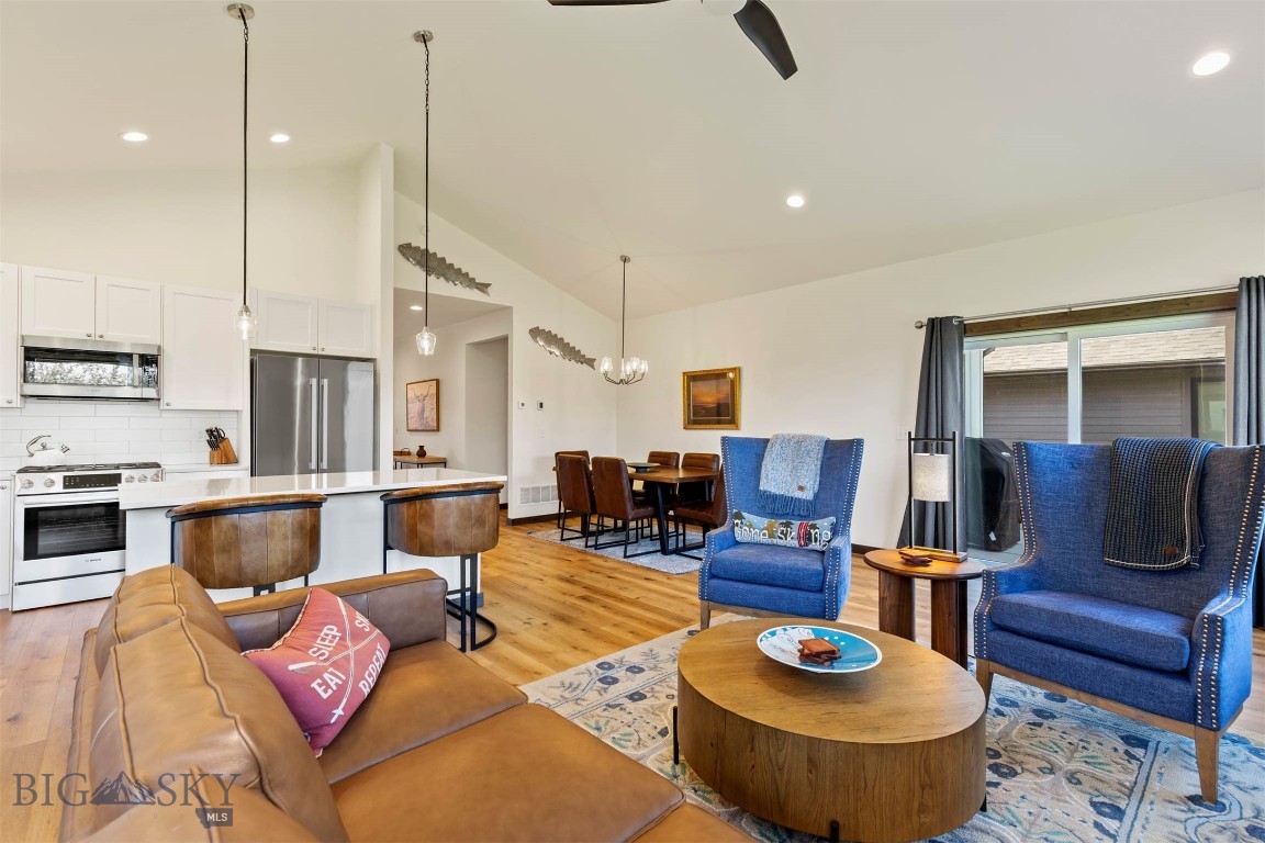 Middle Creek Parklands - Residential