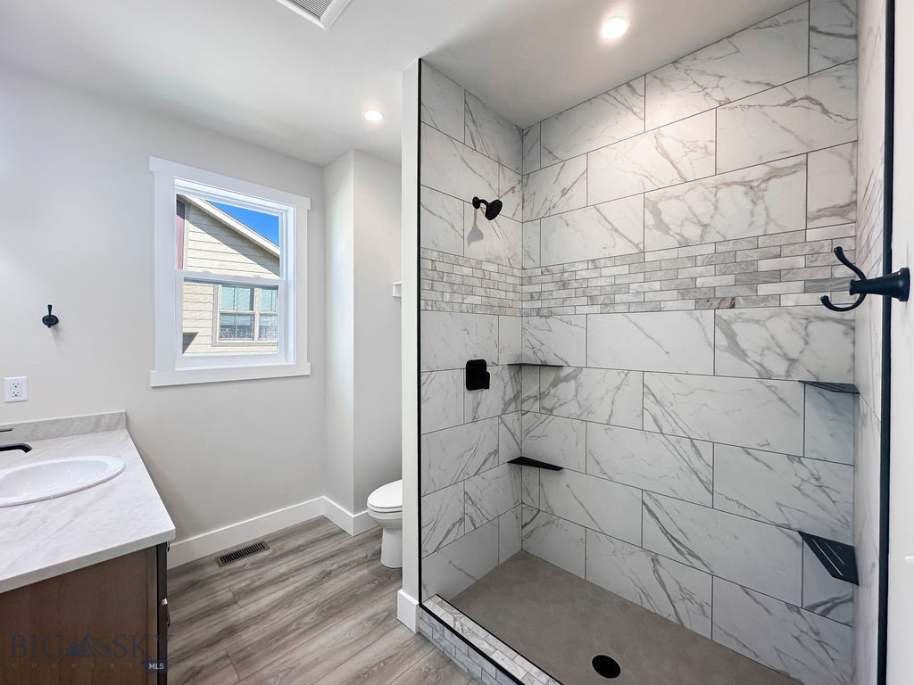 Walton Homestead - Residential