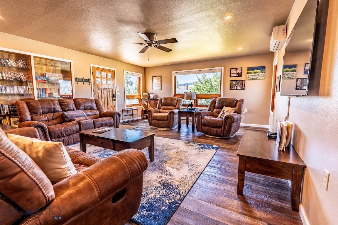 Sportsmans Retreat - Residential