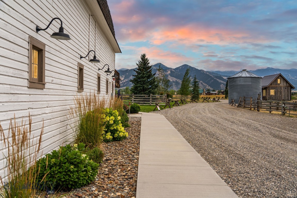 Ross Creek - Residential