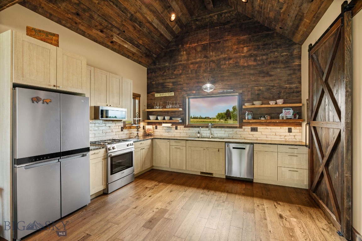 Ross Creek - Residential