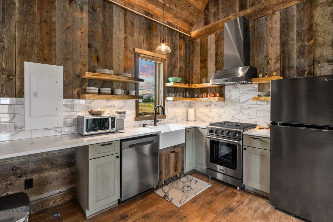 Ross Creek - Residential