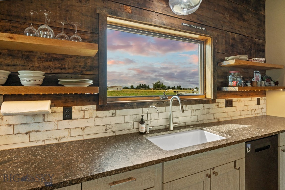 Ross Creek - Residential