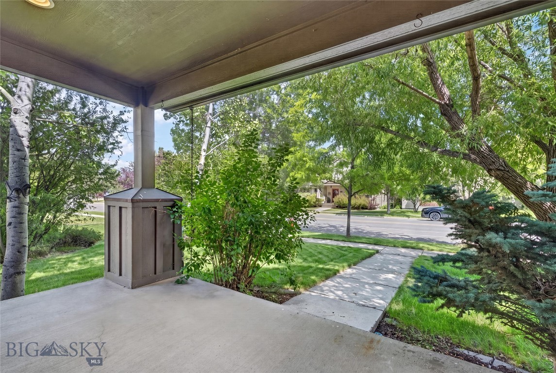 855 N 15th Avenue