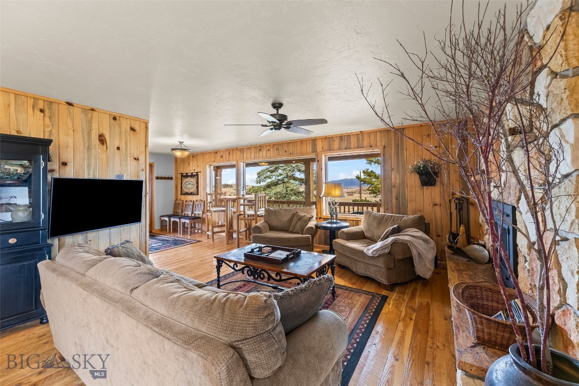 Shining Mountain Unit II - Residential