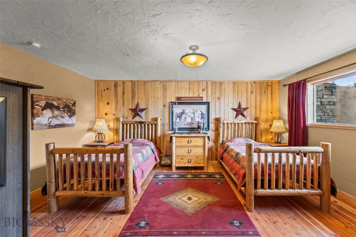 Shining Mountain Unit II - Residential