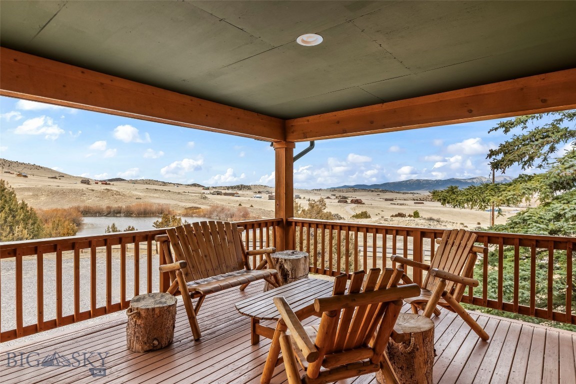 Shining Mountain Unit II - Residential