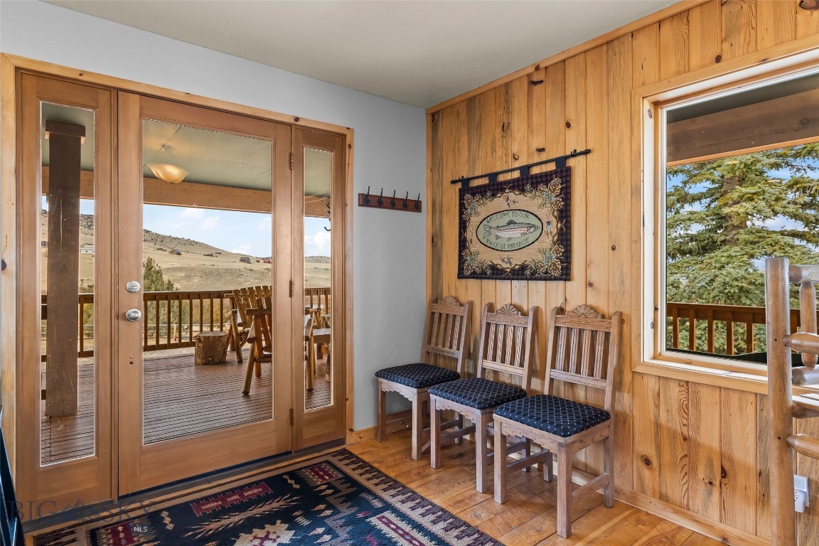 Shining Mountain Unit II - Residential