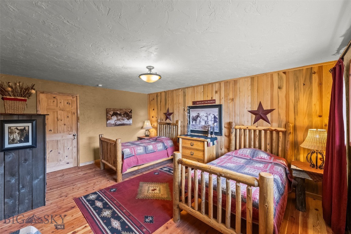 Shining Mountain Unit II - Residential